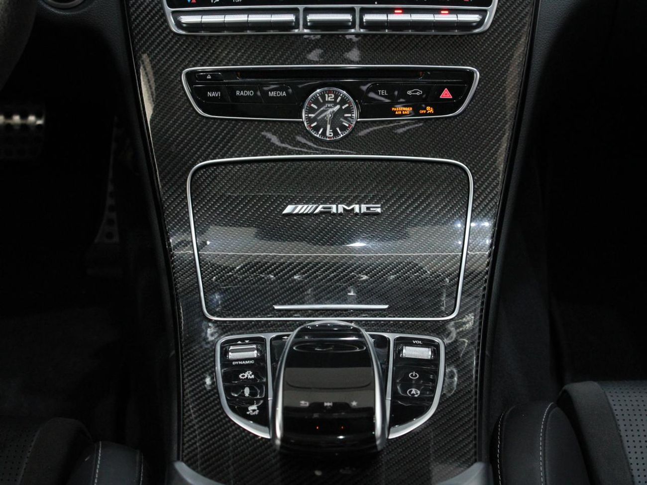 مرسيدس بنز C 63S AMG Std 4.0L (5 Seater)