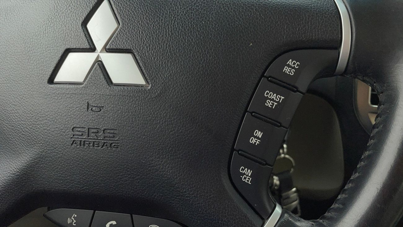 ميتسوبيشي باجيرو GLS TOP 3.5 | بدون دفعة مقدمة | اختبار القيادة في المنزل