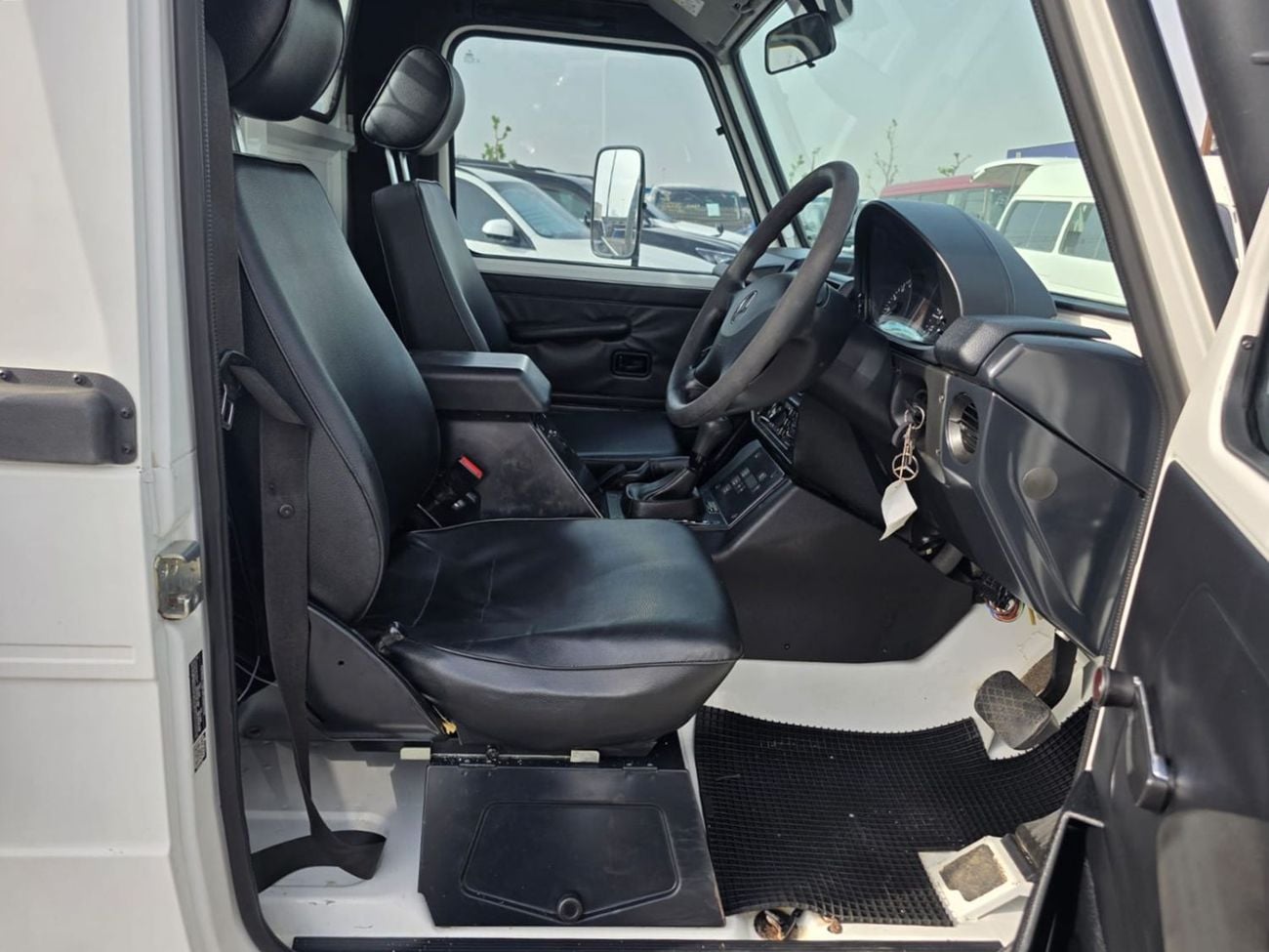 مرسيدس بنز G 300 2016 MERCEDES-BENZ G-CLASS DIESEL AUTOMATIC 3.0 CC G300 PICK UP, ALUMINUM REAR TRAY (PM50688)