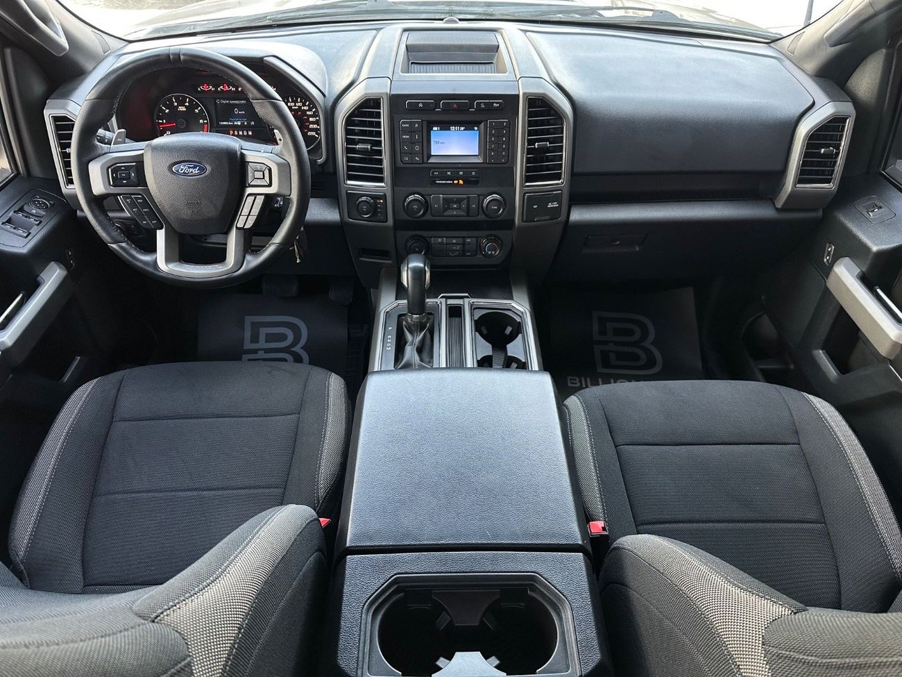 Ford F 150 Raptor FORD RAPTOR F-150 V8 CABIN & HALF | GCC | 2019 | FULL SERVICE HISTORY IN AL-FUTTAIM