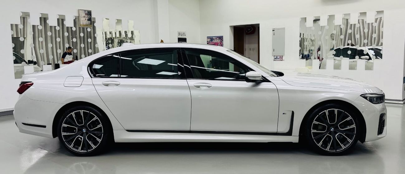 BMW 730Li Luxury M Sport Package 2.0L