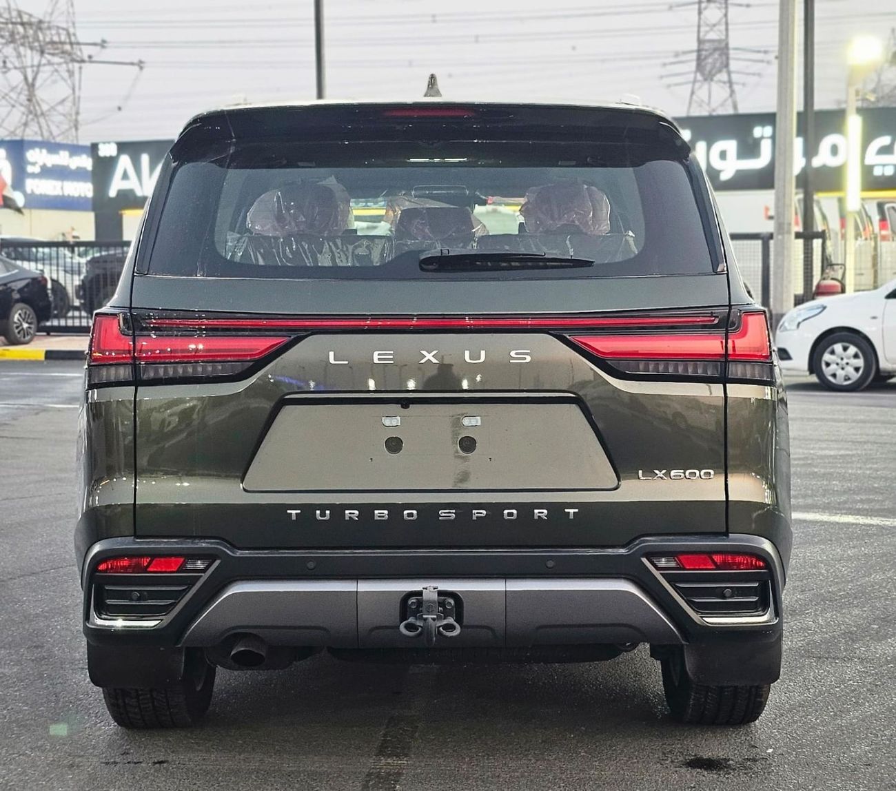 لكزس LX 600 LX 600 3.5L A/T TURBO SPORT KHAKHI GREEN MY2025 GCC SPECS-SOFT DOORS-LEVINSON SPEAKERS