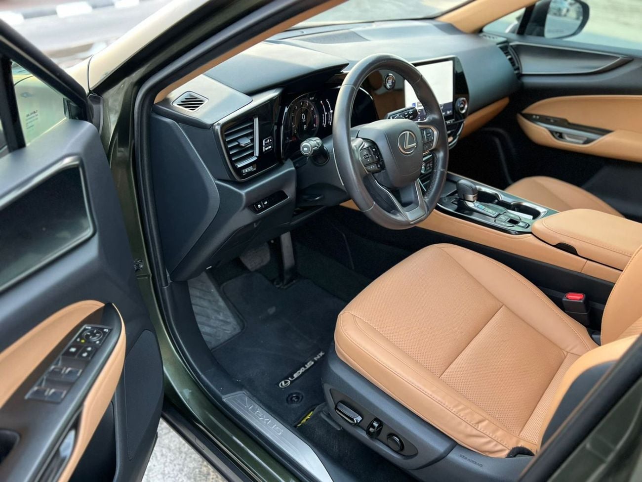 Lexus NX250 PREMIUM (NON GCC) 2024 Lexus NX250 MidOption 2.5L V4 FWD- Rear Camera & Sensor - Leather Seat - Auto Trunk