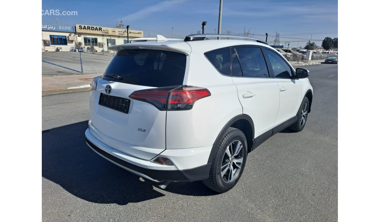 تويوتا راف ٤ TOYOTA RAV4 FULL OPTION