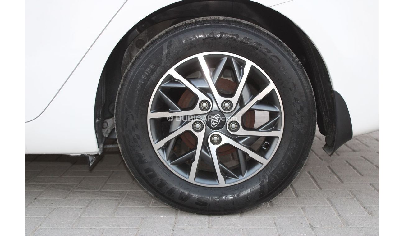 كيا سيراتو LX كيا سيراتو 2014 خليجي بحالة ممتازة بدون حوادث