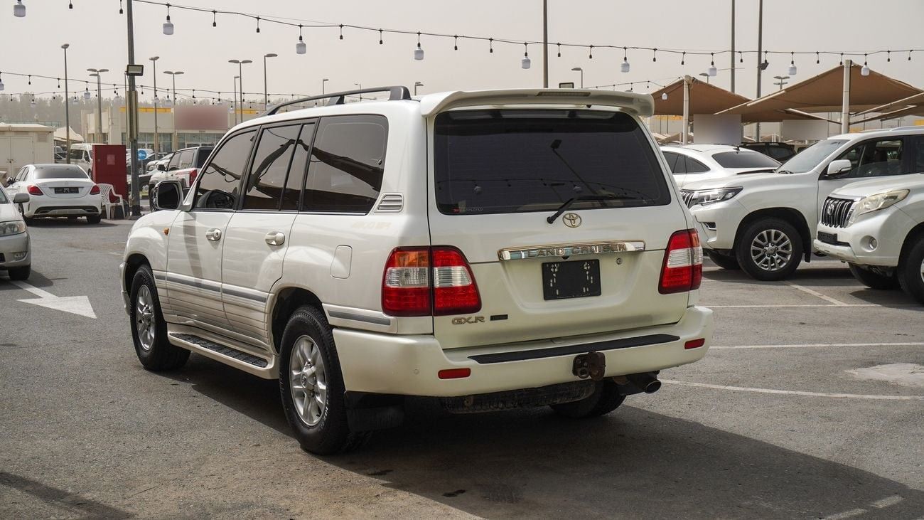 Toyota Land Cruiser GXR V6
