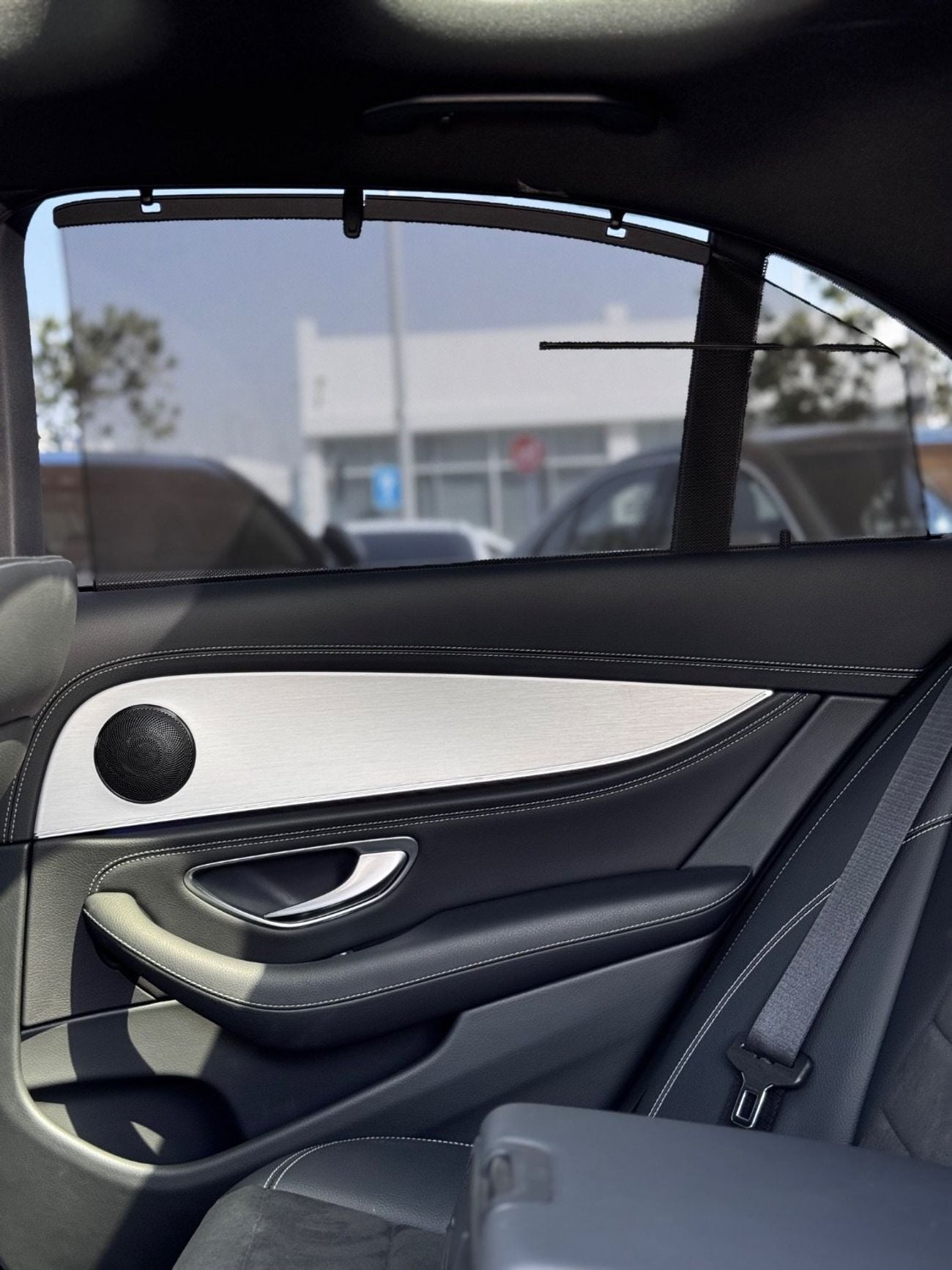 مرسيدس بنز E200 2.0L