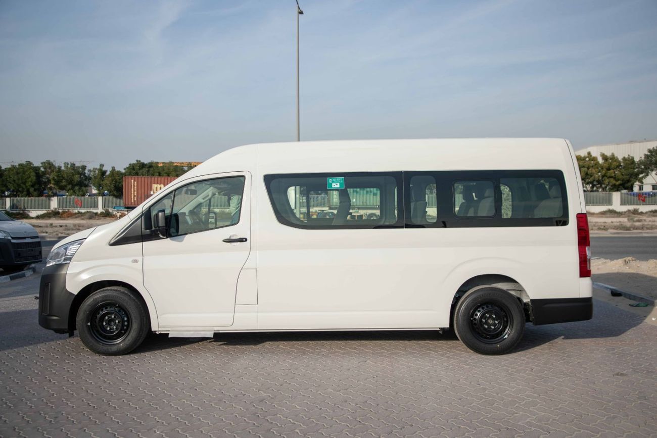 تويوتا هاياس 2.8L - White Inside Dark Grey | Export Only