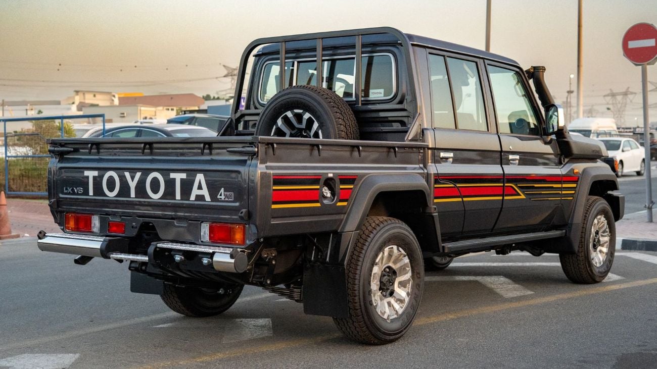 Toyota Land Cruiser Pick Up 79 DC V6 4.0L Petrol Z1 A/T 2025YM