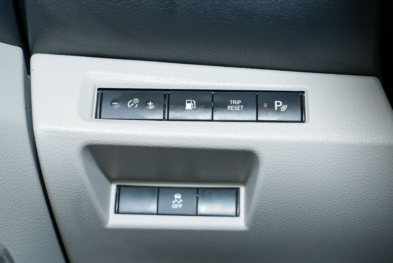 نيسان إكستيرا SE 2.5L RWD