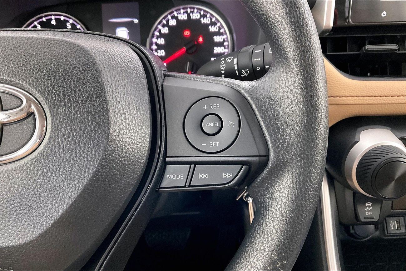 تويوتا راف ٤ EX | عرض العيد الحصري | خالية من أضرار الفيضانات