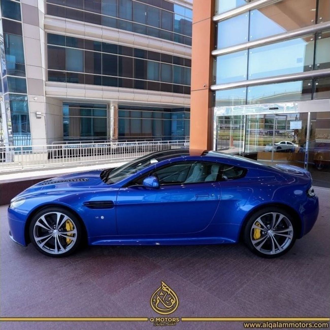 Aston Martin Vantage V12 S