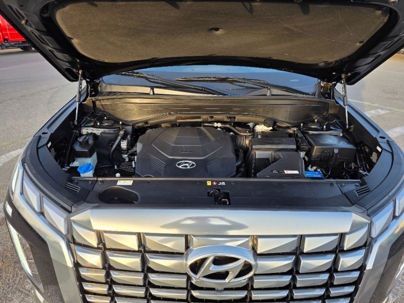 Hyundai Palisade 2020 Model Limited Upgrade to 2024 model 360 camera, two sunroof , 4x4 and 7 seater