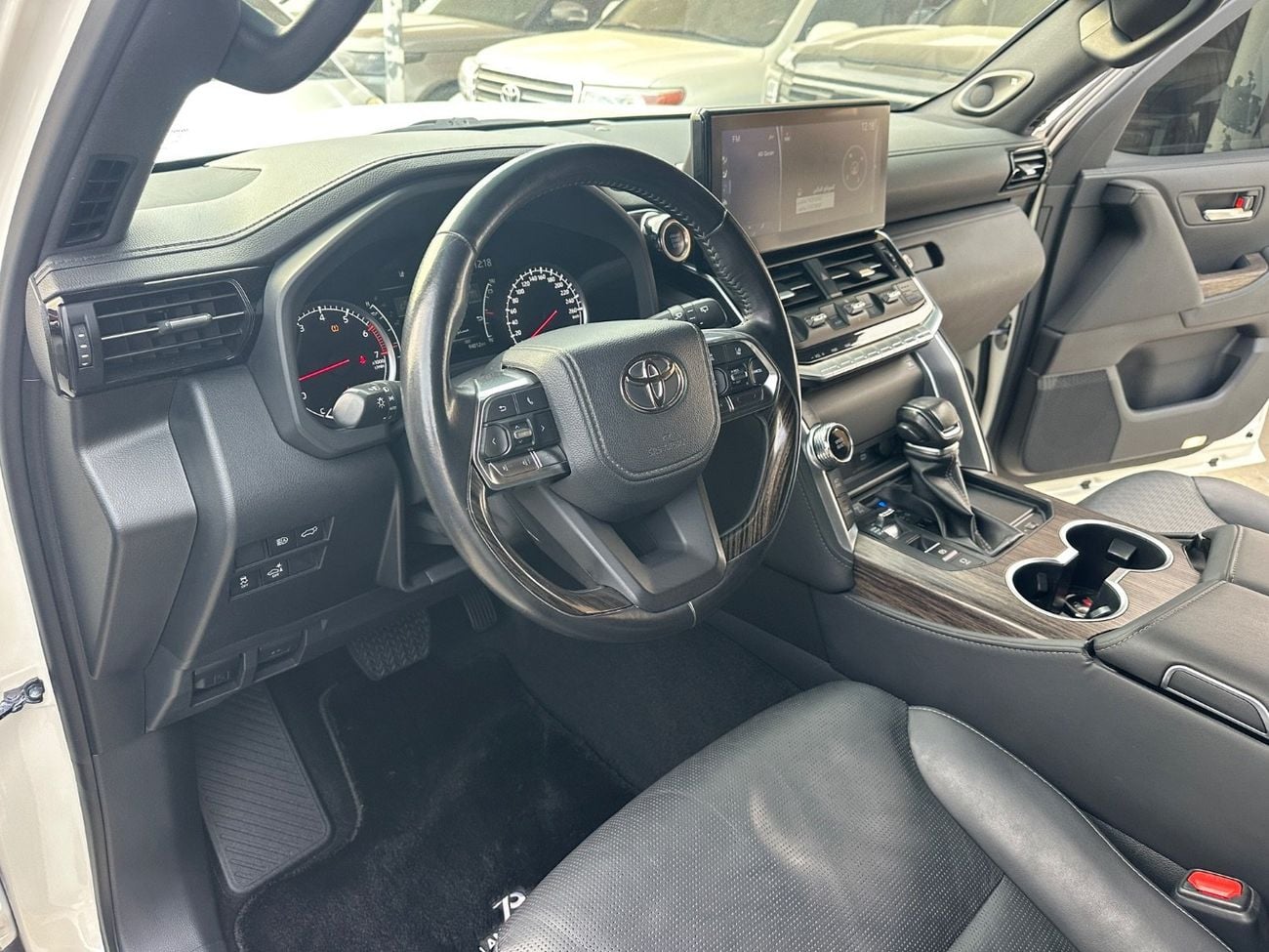 Toyota Land Cruiser VXR