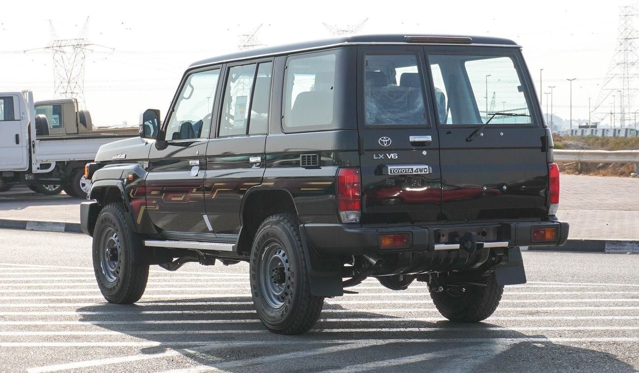 تويوتا لاند كروزر 70 LX 4.0L V6 M/T