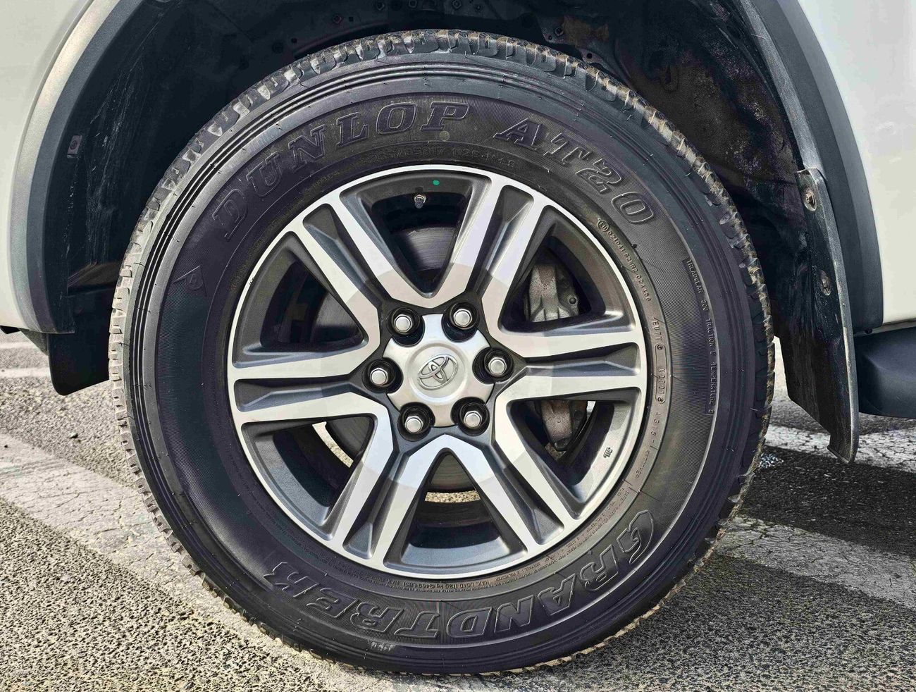 Toyota Fortuner EXR V4/ 4WD/ DVD REAR CAMERA/ LEATHER SEATS/ LOT# 91361