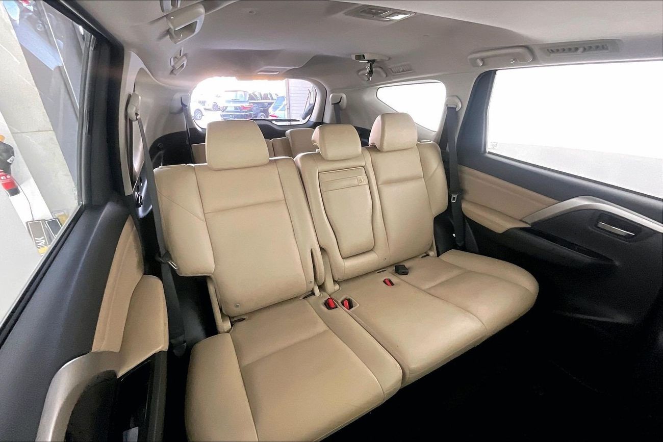 ميتسوبيشي مونتيرو سبورت GLS Premium | National Day Celebration | شامل الضمان | 0 ﺪﻔﻋﺓ ﺃﻮﻟﻯ