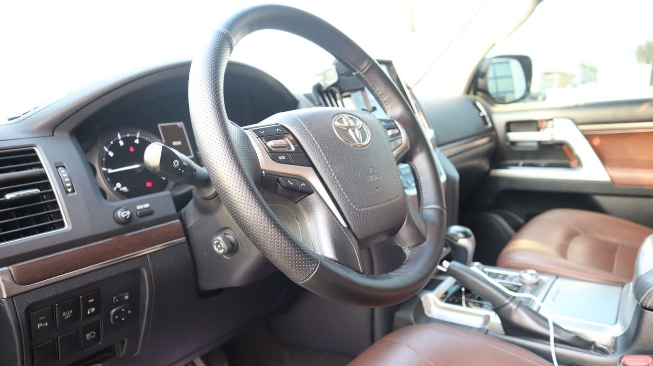Toyota Land Cruiser VXR