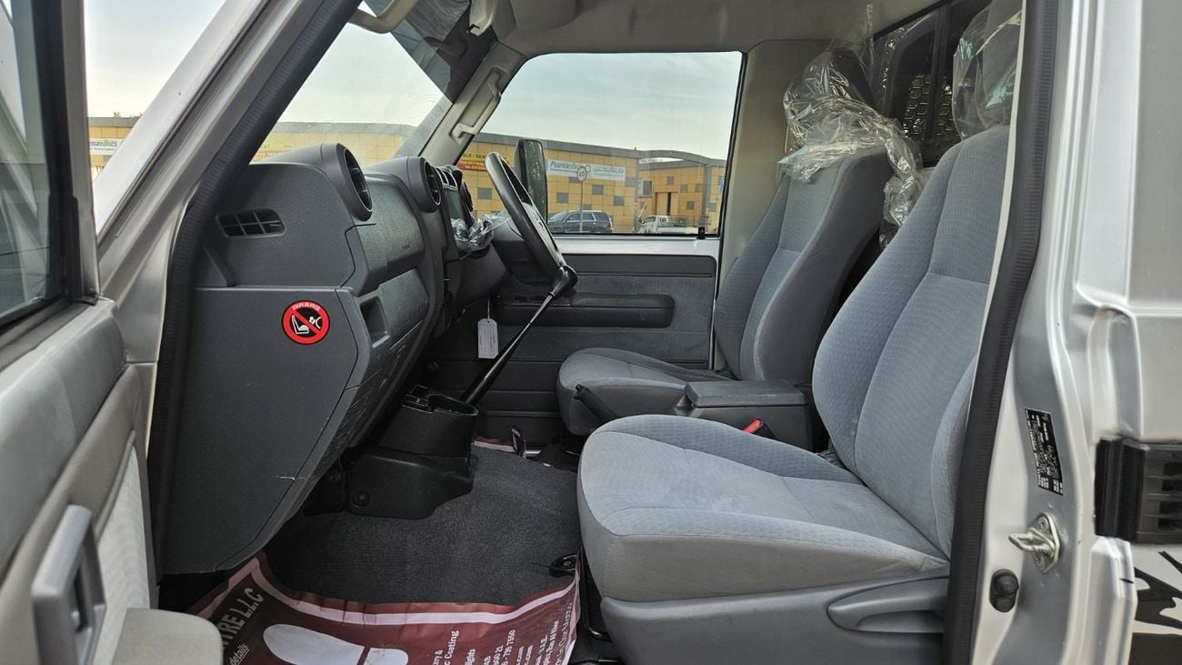 Toyota Land Cruiser Pick Up Landcruiser LC79  single cabin  RHD diesel 4x4 Silver colour
