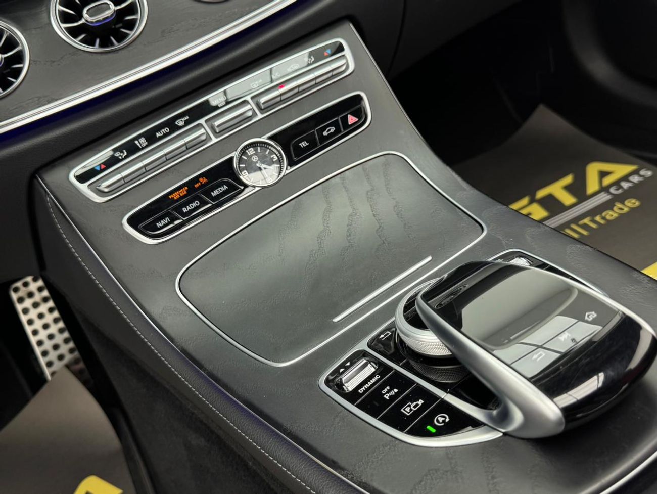 Mercedes-Benz E300 Coupe 2020 Mercedes-Benz E300, Mercedes Service History, 1 Year Warranty, GCC