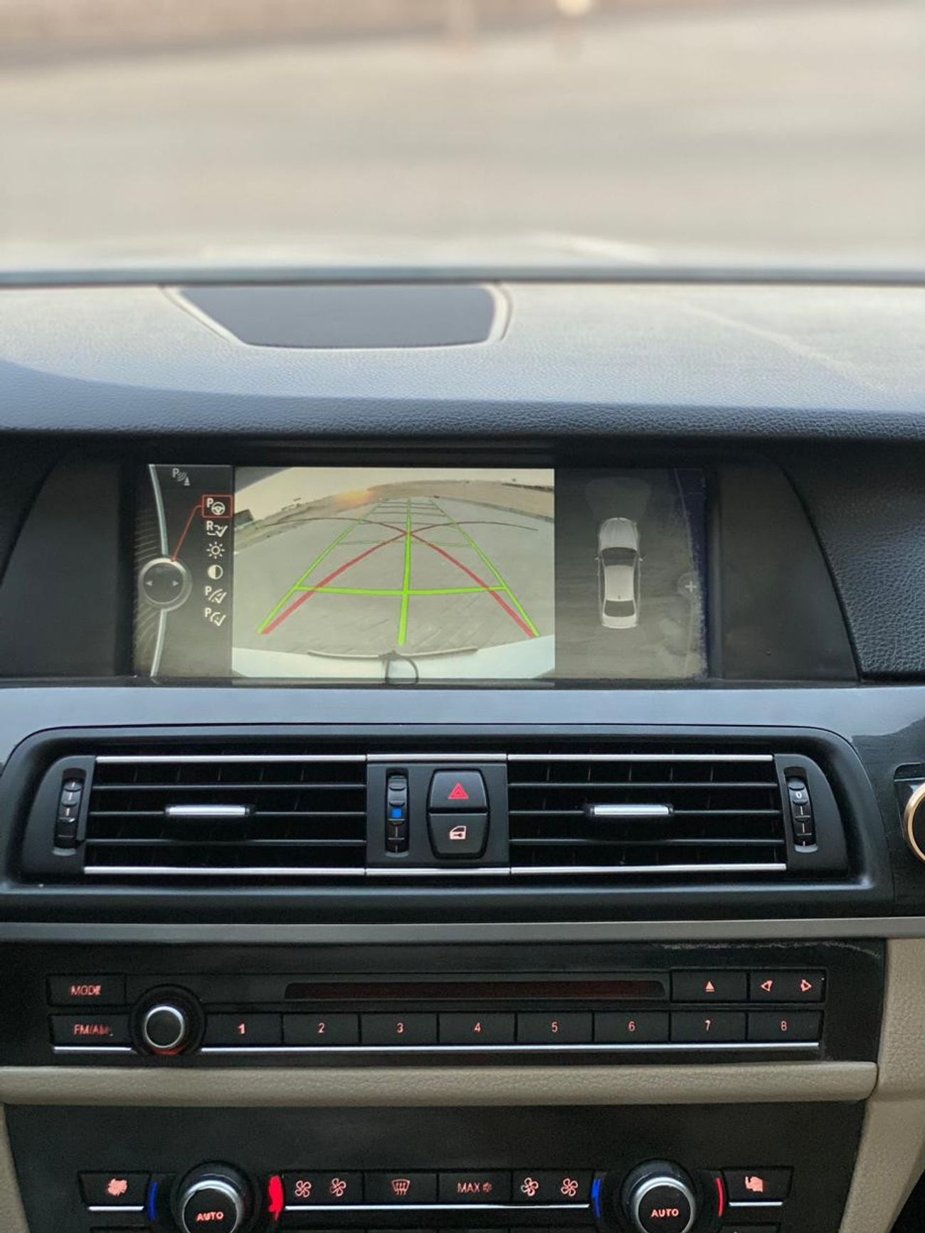 BMW 520i Executive BMW 520i 2013 model Mileage 98,000 k m Price : 40,000 dirhams  Gulf specifications, full o