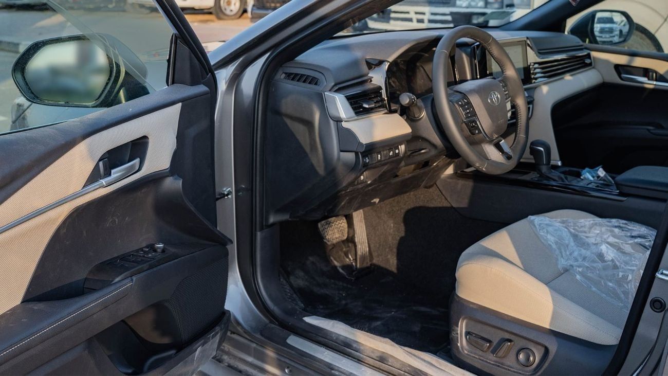 تويوتا كامري 2026 Toyota Camry LE 2.5L AT Hybrid (Silver)