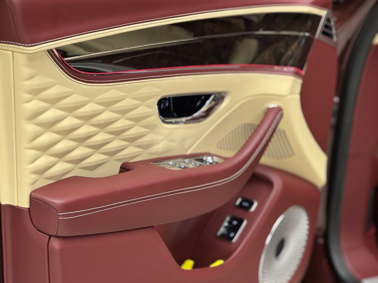 بنتلي مولسان