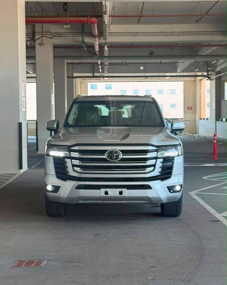 Toyota Land Cruiser GXR