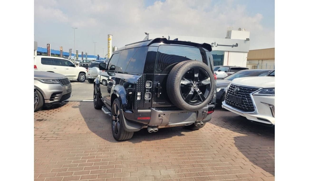 لاند روفر ديفندر LANDROVER DEFENDER V8 EDITION MODEL 2023 KM 38000 TWO DOOR GCC SPEC WARRANTY UNTIL 2026