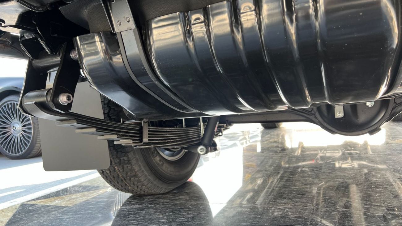 تويوتا لاند كروزر بيك آب 4.0L Double Cab