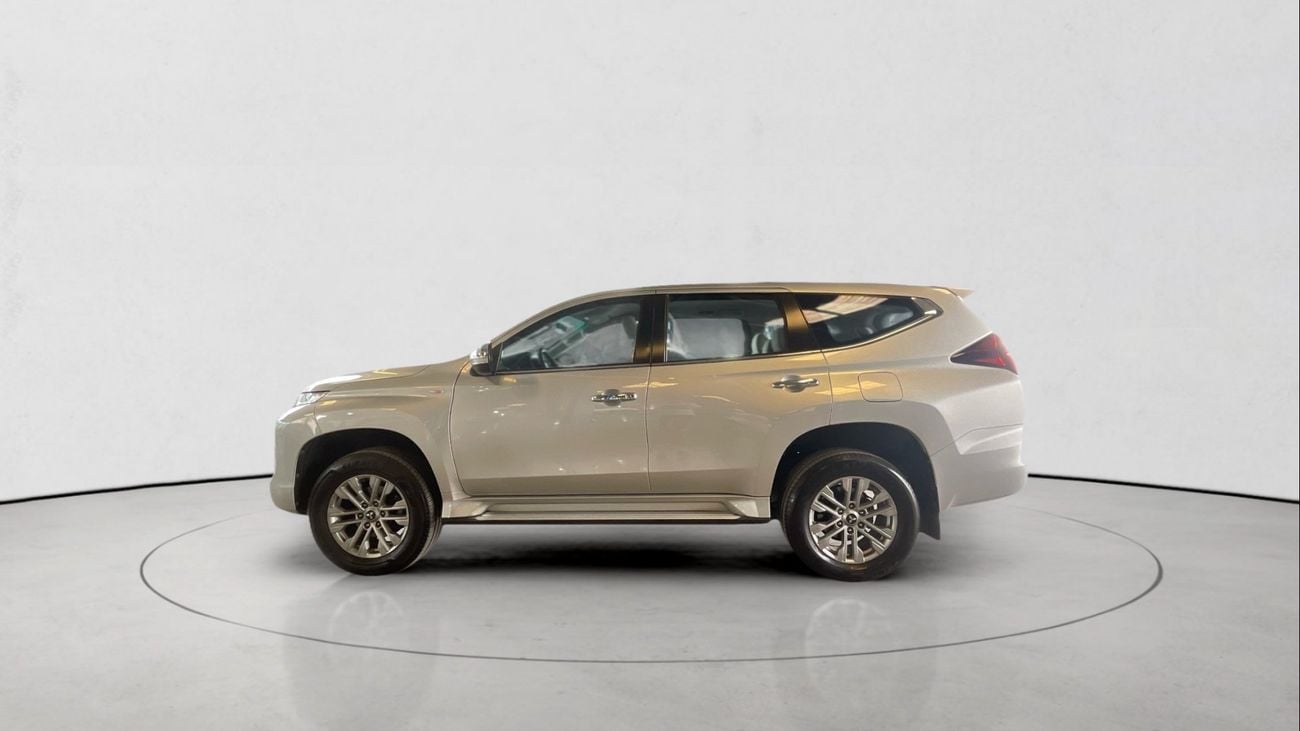 ميتسوبيشي مونتيرو سبورت 3.0 2WD AUTO GLX M/L | شامل الضمان | 0 ﺪﻔﻋﺓ ﺃﻮﻟﻯ