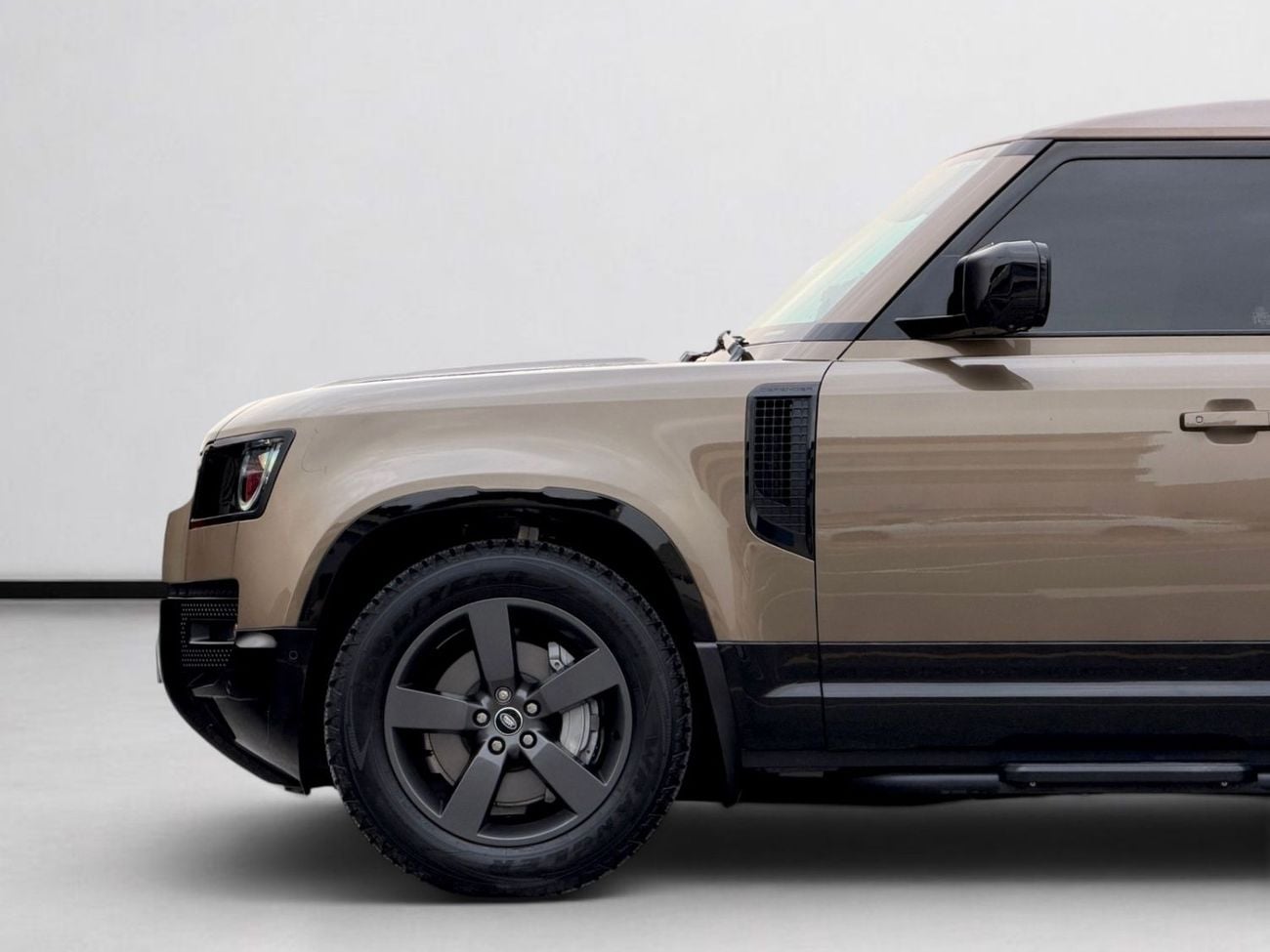 لاند روفر ديفندر 110 HSE X-DYNAMIC AGENCY WARRANTY & SERVICE CONTRACT UNTIL 2030  | LAND ROVER DEFENDER 110 HSE X-DYNAMIC | GCC SPECS