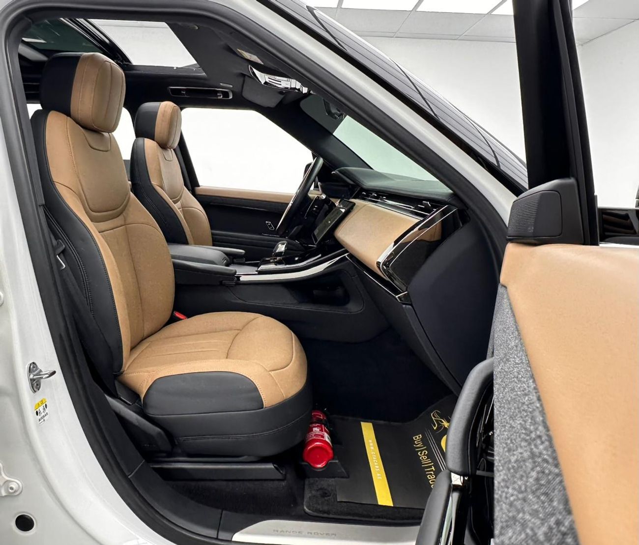 Land Rover Range Rover Sport Dynamic HSE P400 3.0L 2024 Range Rover Sport HSE X-Dynamic P400, Dec/2028 Range Rover Warranty + Ser