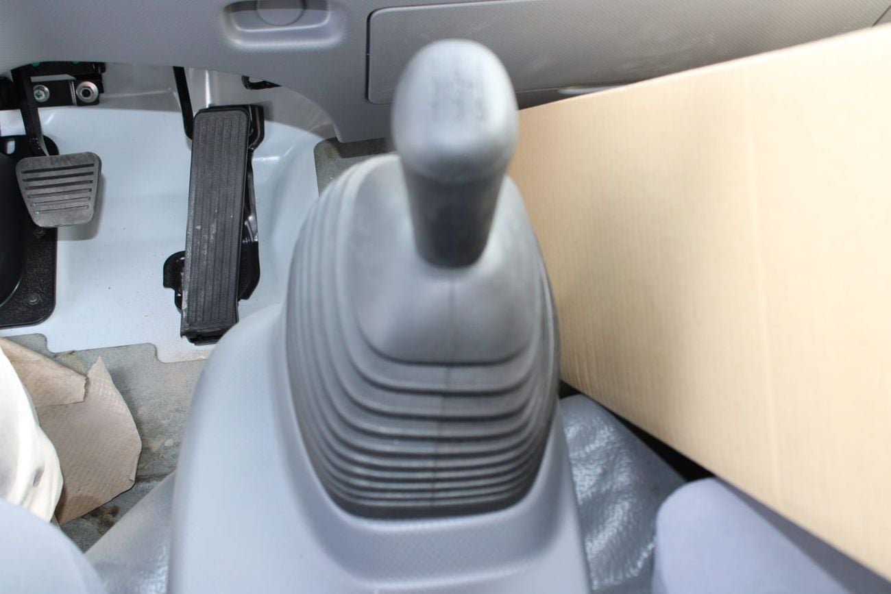 إيسوزو NPR شاحنة تجارية إيسوزو NPR 71 | ديزل موثوق | صفقات بالجملة | تصدير |