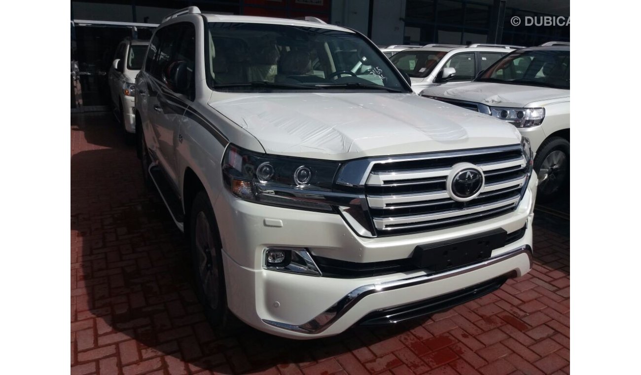 Toyota Land Cruiser VXS WHITE EDITION V8 5.7