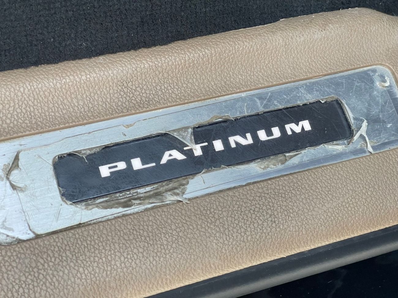 كاديلاك إسكالاد Platinum 6.2L