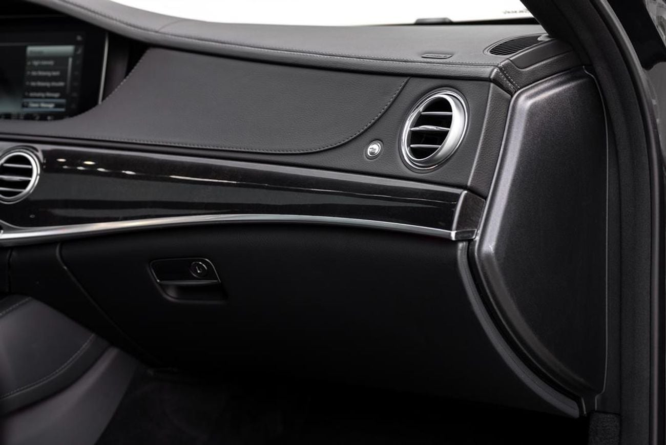 Mercedes-Benz S 450 VIP Seats