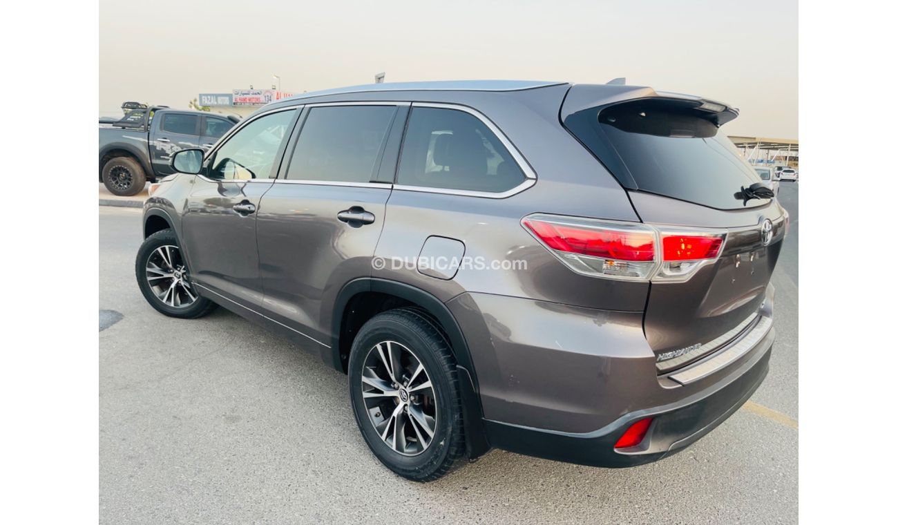 Toyota Highlander Xle AWD