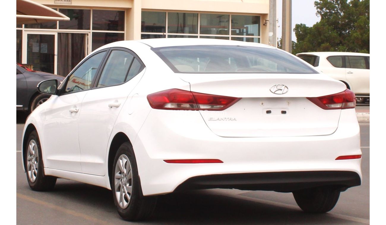Hyundai Elantra GL Hyundai Elantra 2017 GCC, in excellent condition