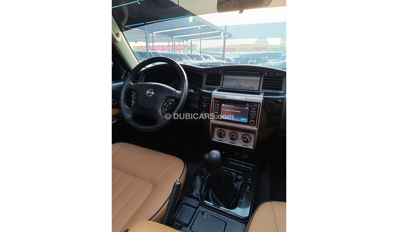 Nissan Patrol Super Safari