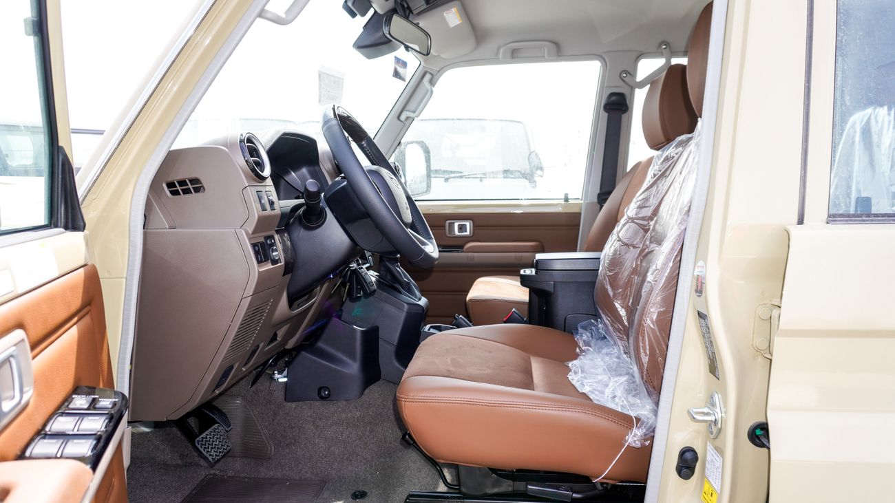 Toyota Land Cruiser 70 LX 2.8 L d