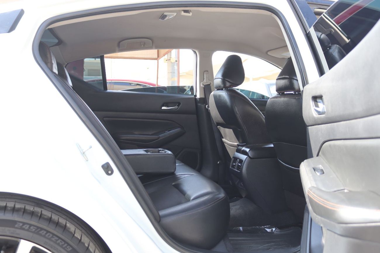 نيسان ألتيما نيسان ألتيما موديل  2020 - خليجى - بدون حوادث - محرك 2.5L - بحاله ممتازه