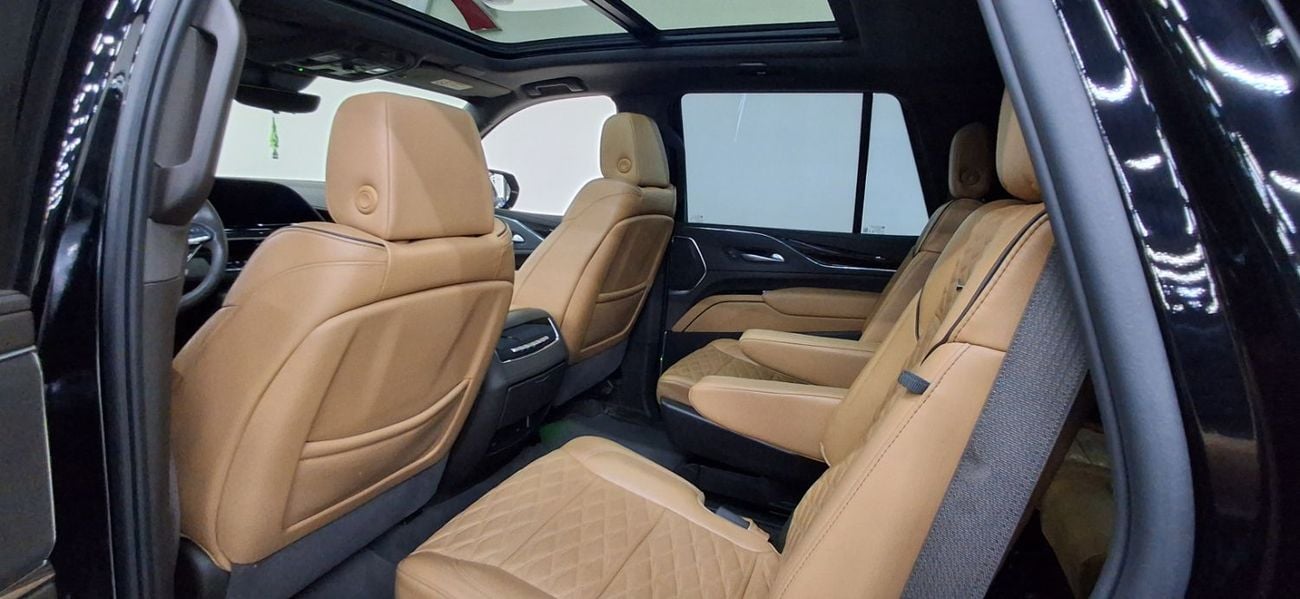 Cadillac Escalade Sport Platinum 6.2L 4WD