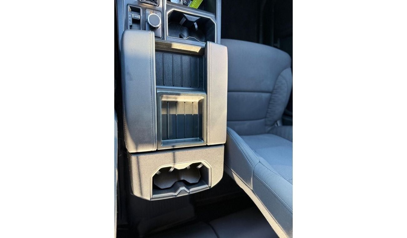 Toyota Tundra TOYOTA Tundra 4WD 2023