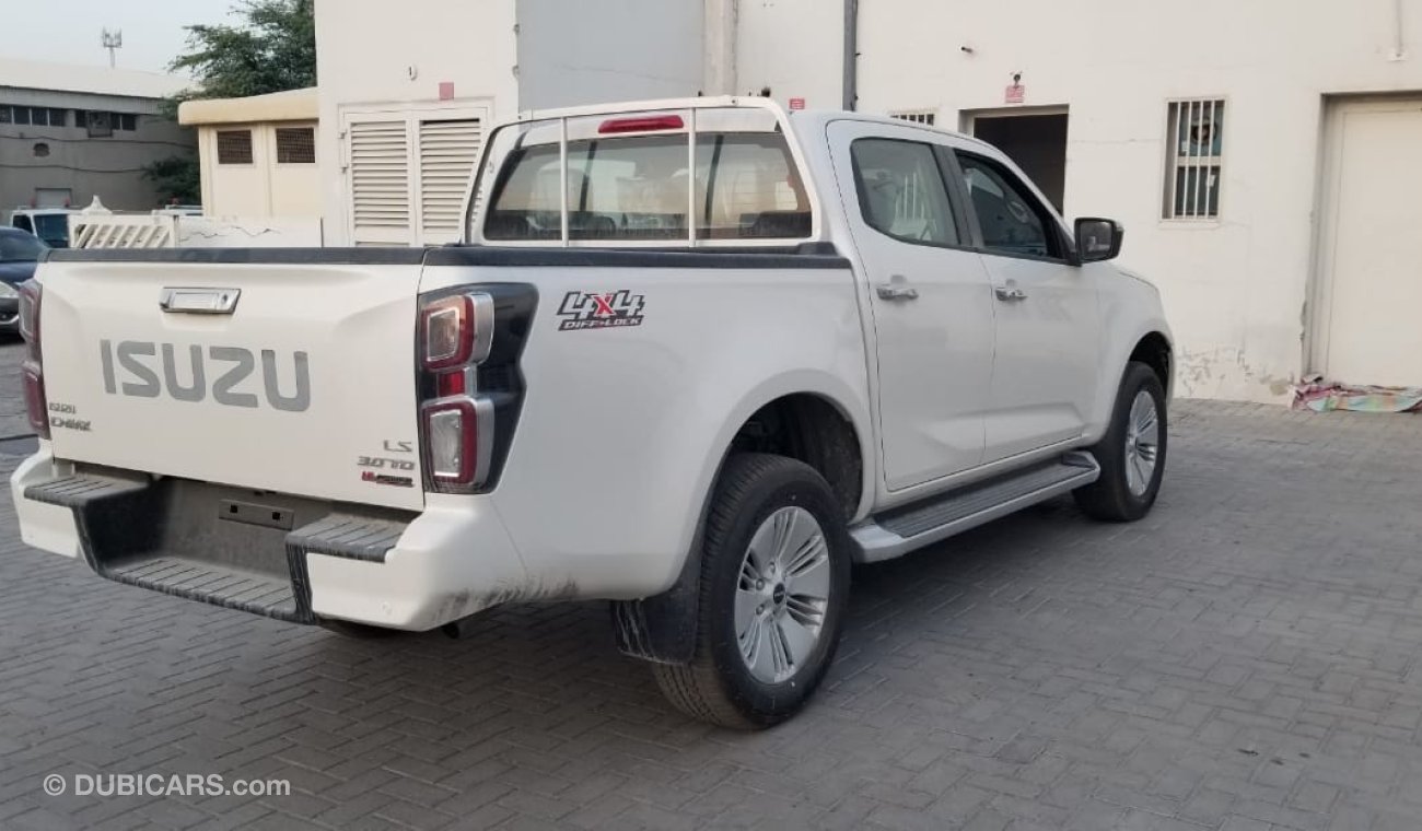 Isuzu D-Max pick up Double cabin 4WD A/T 3.0L Diesel white color