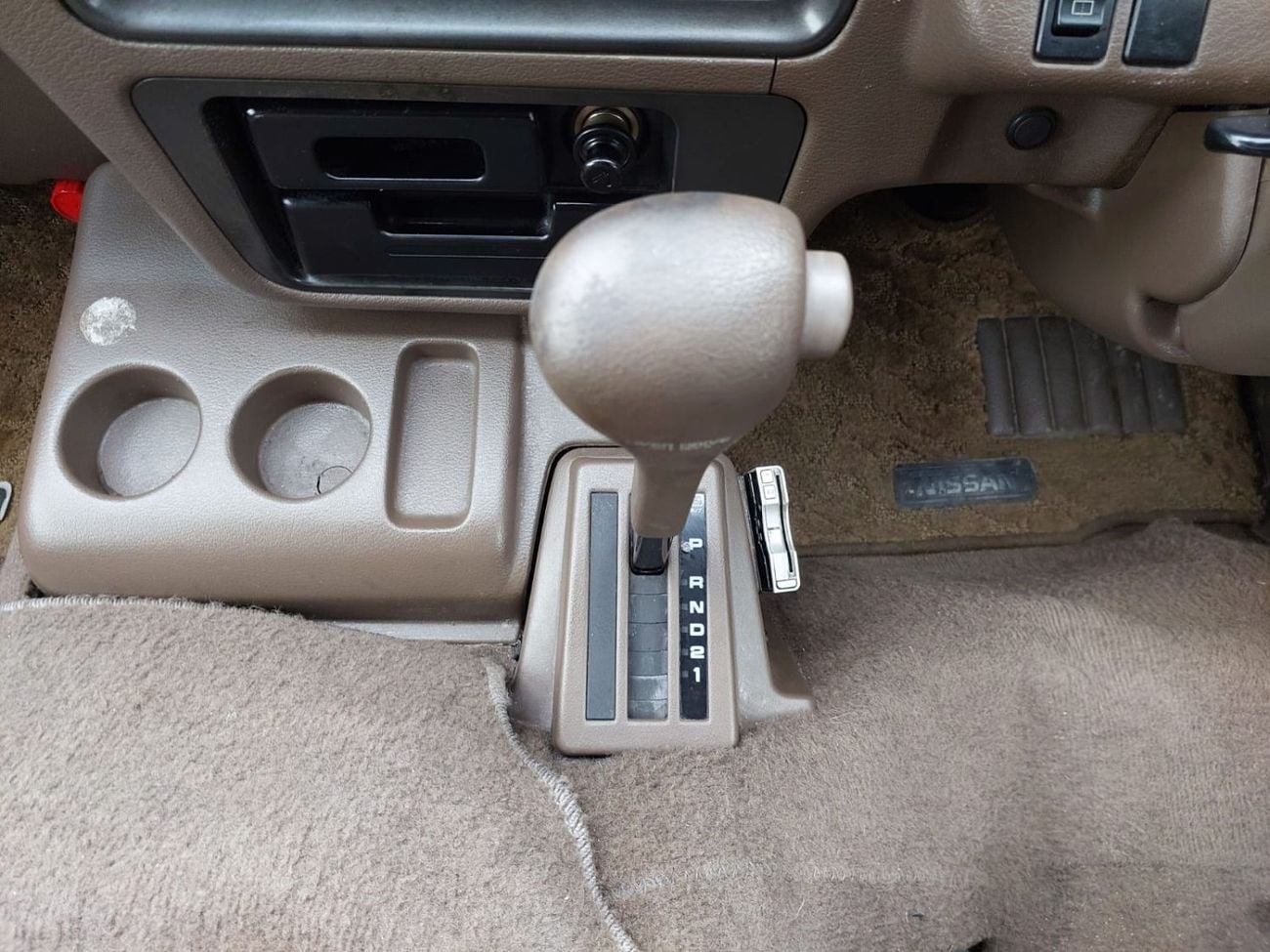 نيسان كارافان (RAMADAN OFFER) NISSAN CARAVAN VAN RHD 1996 MODEL 2.7 L DIESEL AUTOMATIC(PM63880)