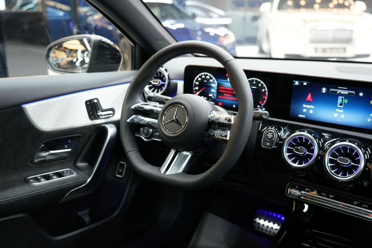 مرسيدس بنز A 200 Mercedes-Benz A 200 | 2026 GCC 0km | Agency Warranty | AMg Package