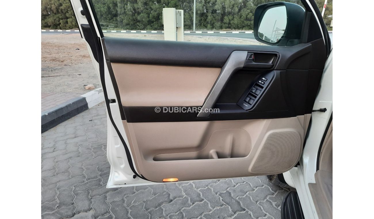 تويوتا برادو تويوتا برادو 2010 خليجي V6 بحالة ممتازة للبيع