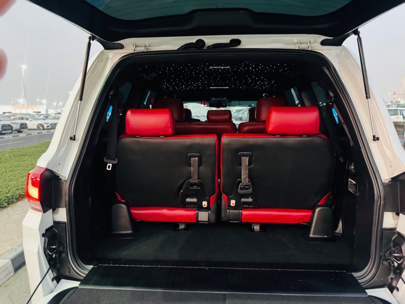 تويوتا لاند كروزر Toyota Land Cruiser 2015 v8 full options VXR