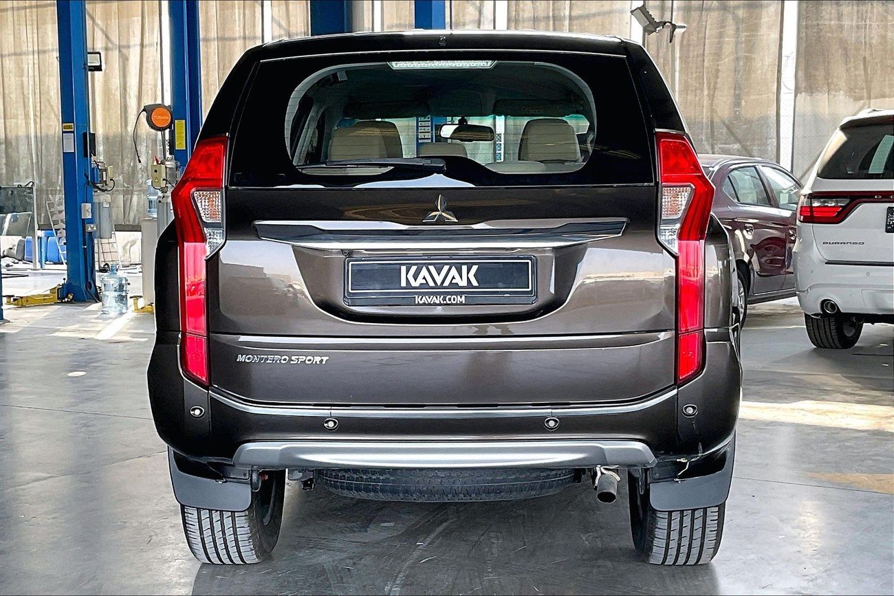 ميتسوبيشي مونتيرو سبورت GLX | شامل الضمان | 0 ﺪﻔﻋﺓ ﺃﻮﻟﻯ